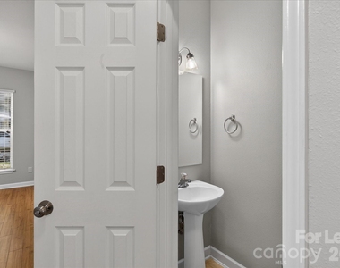21412 Aftonshire Drive - Photo Thumbnail 11
