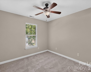 21412 Aftonshire Drive - Photo Thumbnail 9