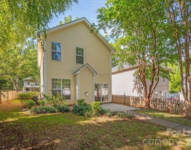 21412 Aftonshire Drive - Photo Thumbnail 13