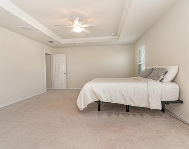 504 S Hopson Street - Photo Thumbnail 4