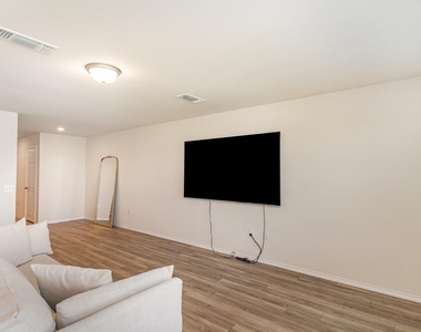 504 S Hopson Street - Photo Thumbnail 19