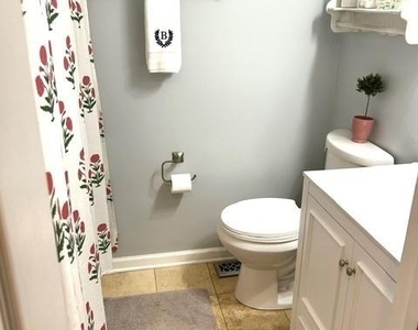 3625 Kelway Avenue - Photo Thumbnail 12