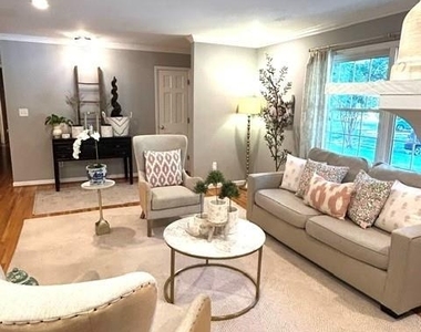 3625 Kelway Avenue - Photo Thumbnail 3