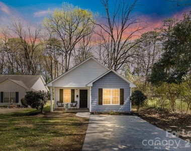 913 Tennyson Drive - Photo Thumbnail 12