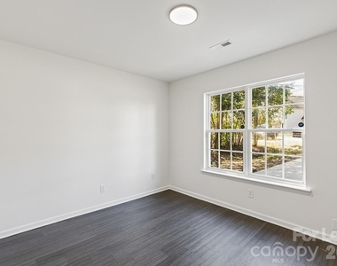 913 Tennyson Drive - Photo Thumbnail 16