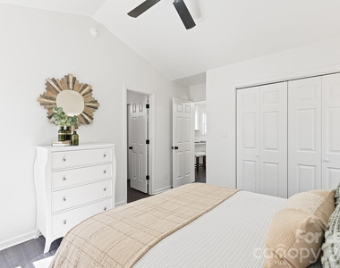 913 Tennyson Drive - Photo Thumbnail 10