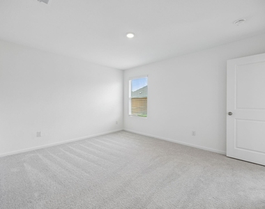 3109 Lynmar Lane - Photo Thumbnail 10
