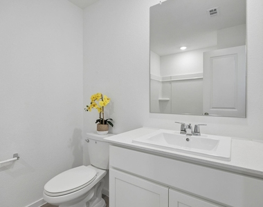 3109 Lynmar Lane - Photo Thumbnail 24