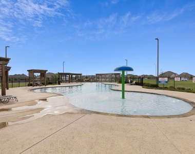 3109 Lynmar Lane - Photo Thumbnail 33