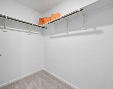 3109 Lynmar Lane - Photo Thumbnail 15