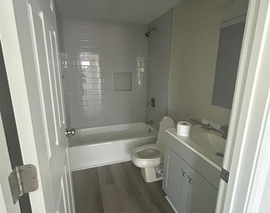 634 Mckee Street - Photo Thumbnail 3