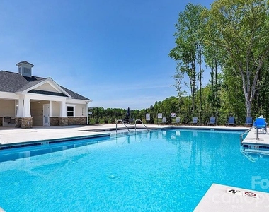7899 Iron Road - Photo Thumbnail 13