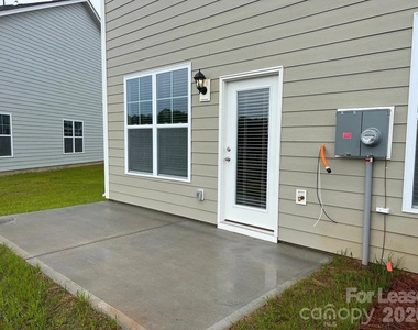 7899 Iron Road - Photo Thumbnail 10