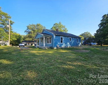 824 Hamrick Street - Photo Thumbnail 2