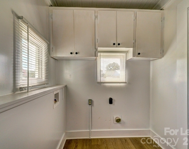 2202 W Stage Coach Trail - Photo Thumbnail 10
