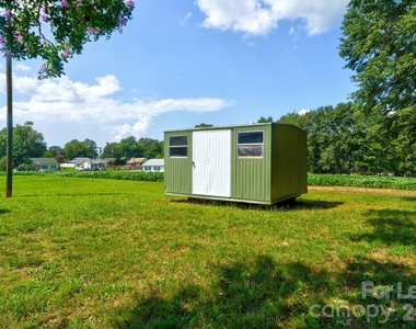 2202 W Stage Coach Trail - Photo Thumbnail 12