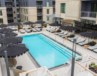 1755 Lombardy Circle - Photo Thumbnail 3