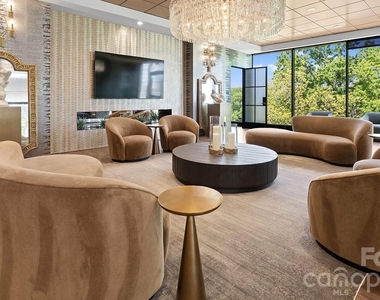 1755 Lombardy Circle - Photo Thumbnail 11