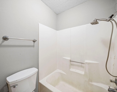 4022 William Street - Photo Thumbnail 17