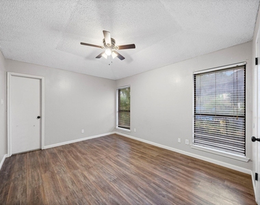 4022 William Street - Photo Thumbnail 16
