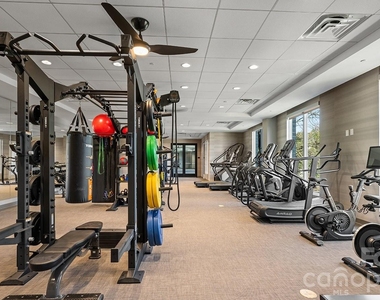 1755 Lombardy Circle - Photo Thumbnail 8