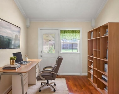 7838 Williams Avenue - Photo Thumbnail 16