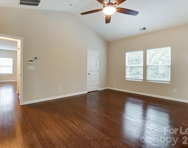 1934 Madeira Circle - Photo Thumbnail 20