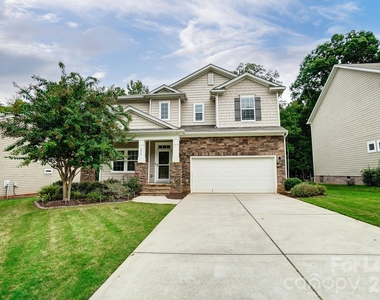 1934 Madeira Circle - Photo Thumbnail 21