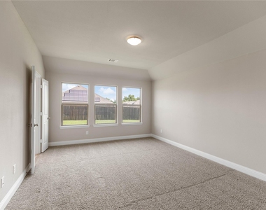 1253 Carinna Drive - Photo Thumbnail 15