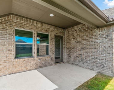 1253 Carinna Drive - Photo Thumbnail 8