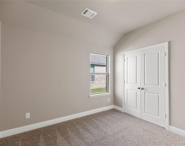 1253 Carinna Drive - Photo Thumbnail 18