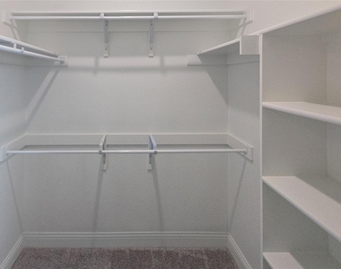1416 Waverley Drive - Photo Thumbnail 12