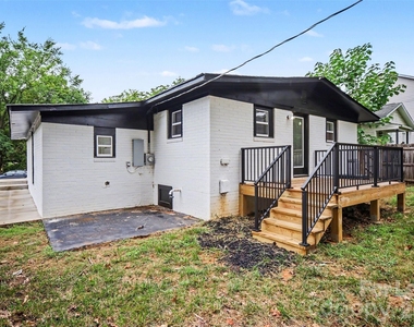 841 Mcarthur Avenue - Photo Thumbnail 21
