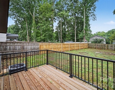 841 Mcarthur Avenue - Photo Thumbnail 20