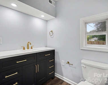 841 Mcarthur Avenue - Photo Thumbnail 11