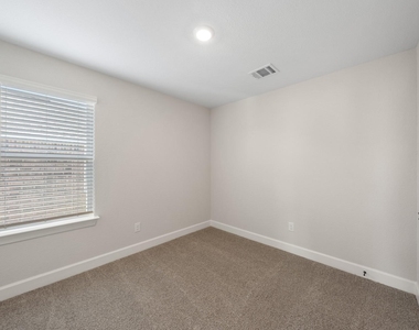 803 Princeton Heights Boulevard - Photo Thumbnail 6