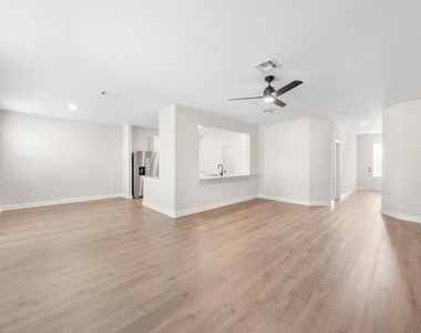 803 Princeton Heights Boulevard - Photo Thumbnail 2
