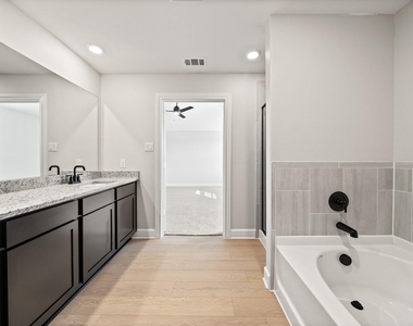 1107 Bullock Drive - Photo Thumbnail 5