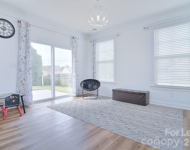 1445 Overlea Place Nw - Photo Thumbnail 10