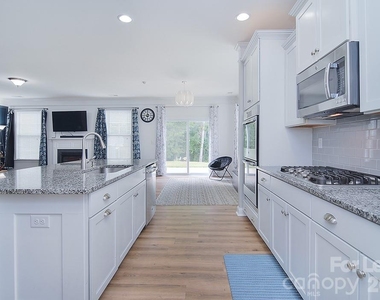 1445 Overlea Place Nw - Photo Thumbnail 18