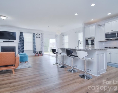 1445 Overlea Place Nw - Photo Thumbnail 15