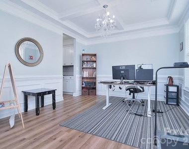 1445 Overlea Place Nw - Photo Thumbnail 11