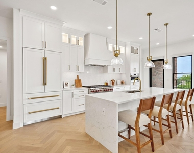 1530 Meeting Street - Photo Thumbnail 7