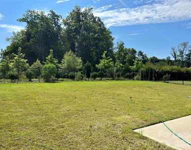 8411 Flint Hill Drive - Photo Thumbnail 11