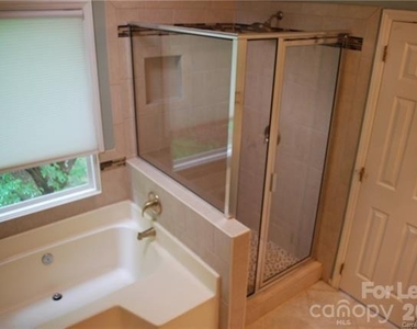 3229 Silver Pond Court - Photo Thumbnail 11