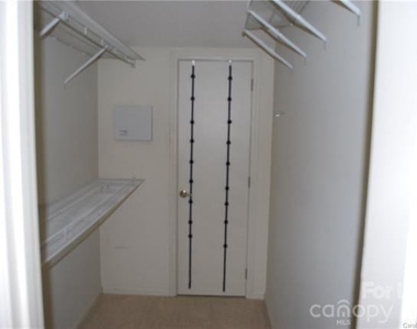 3229 Silver Pond Court - Photo Thumbnail 9