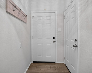 6241 Trinity Creek Drive - Photo Thumbnail 19