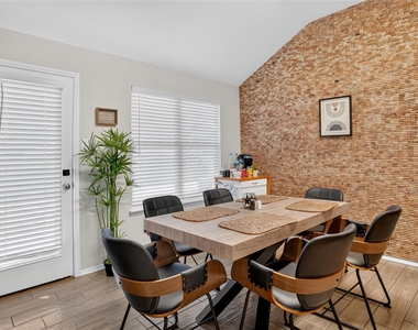 6241 Trinity Creek Drive - Photo Thumbnail 7