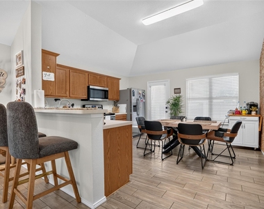 6241 Trinity Creek Drive - Photo Thumbnail 5