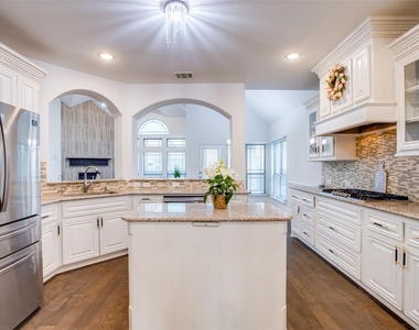13940 Steadman Drive - Photo Thumbnail 11